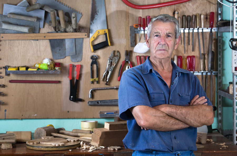 Les secrets du savoir-faire de David Saroni, charpentier menuisier reconnu à Nice